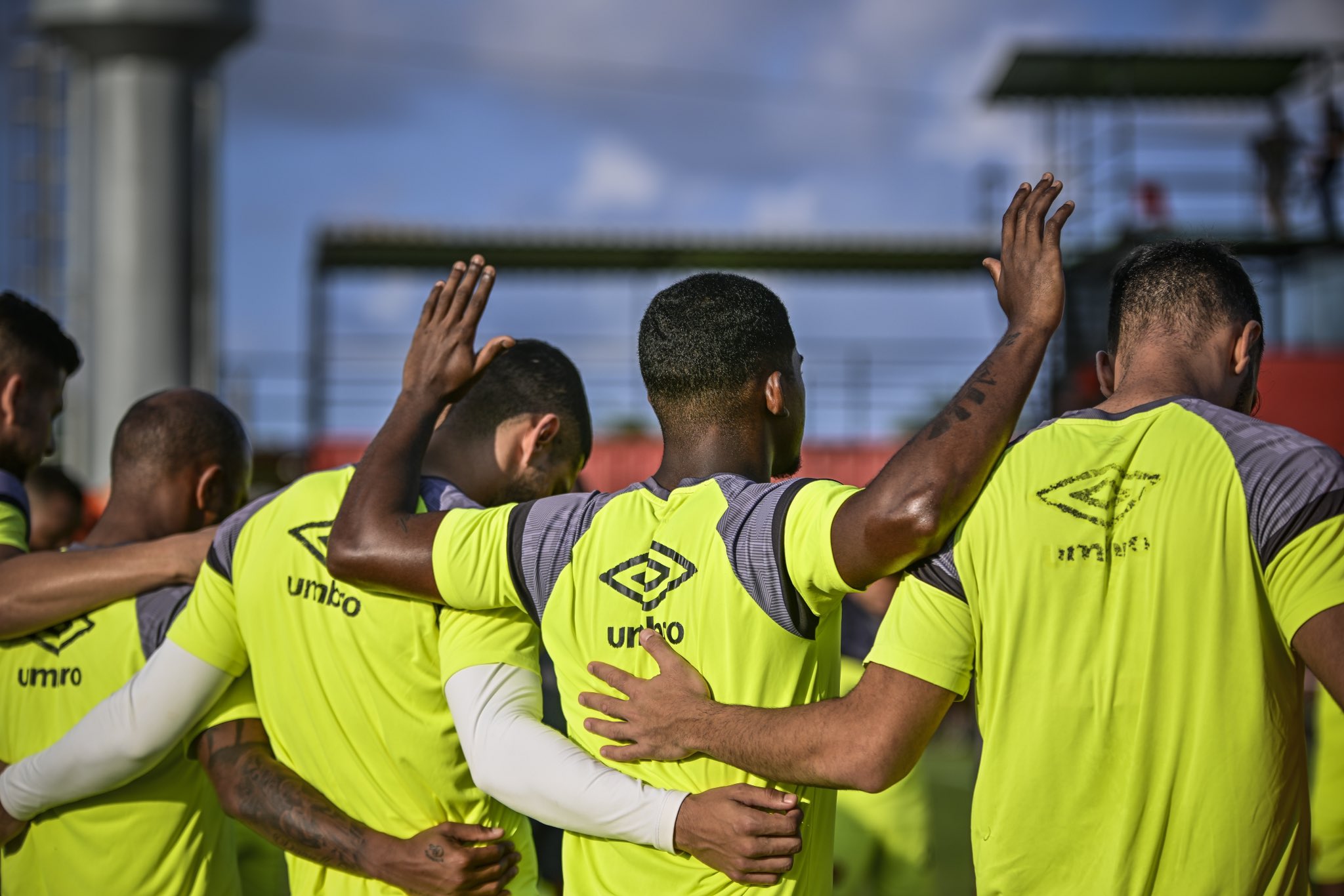 Sport fecha preparação com dúvida