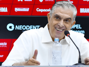 ABERT diz que vai recorrer da decisão de cobrança por transmissão no rádio