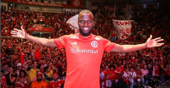 Pato, Valencia e mais: os 8 melhores reforços na abertura da janela de transferências