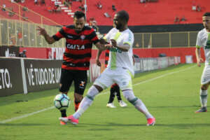 Vitória x Chapecoense - Liderança ou deixar a degola?