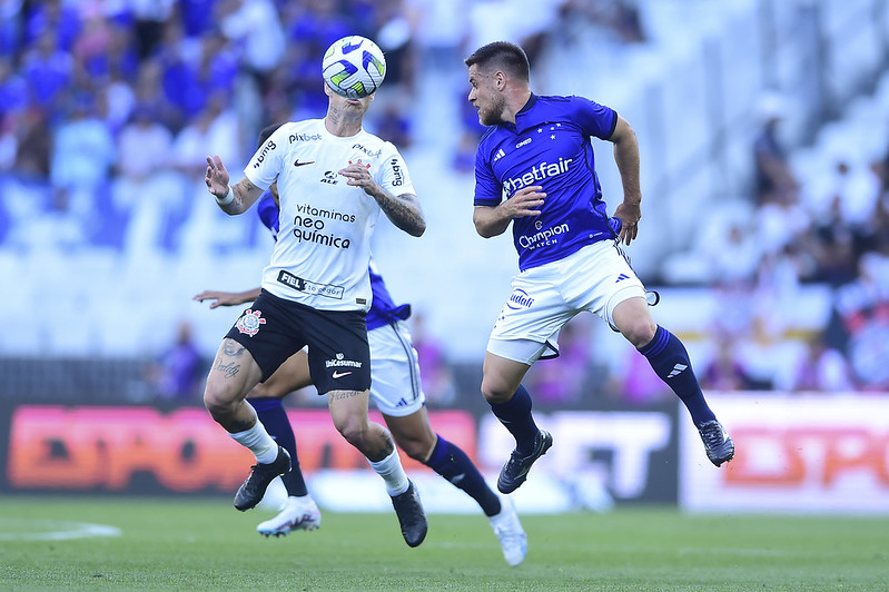 Cruzeiro e Corinthians – Jogo direto esquenta briga no meio da tabela