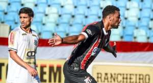 Anápolis-GO 3 x 1 Democrata GV-MG - Galo avança e encara a Ferroviária nas oitavas