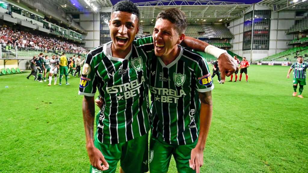 Com reação de lanterna e ataque goleador, confira a Seleção FI da 21ª rodada do Brasileirão