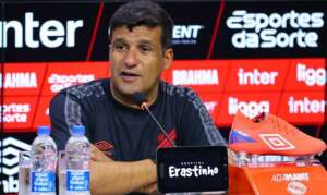 Wesley Carvalho diz que Athletico atingiu objetivo no turno