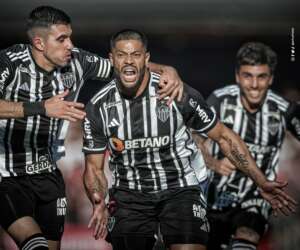 São Paulo 0 x 2 Atlético-MG - Em reestreia de Lucas Moura, Tricolor decepciona e vê Galo quebrar tabu de seis anos