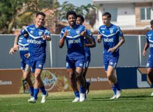Série B: Sem tempo para descanso, Avaí se reapresenta e foca em duelo atrasado contra o CRB