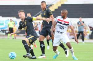 Jogo fraco e placar justo. Veja as notas da Ponte Preta !