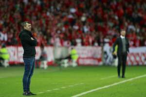 Eduardo Coudet admite desgaste do Inter e afirma que Libertadores é prioridade