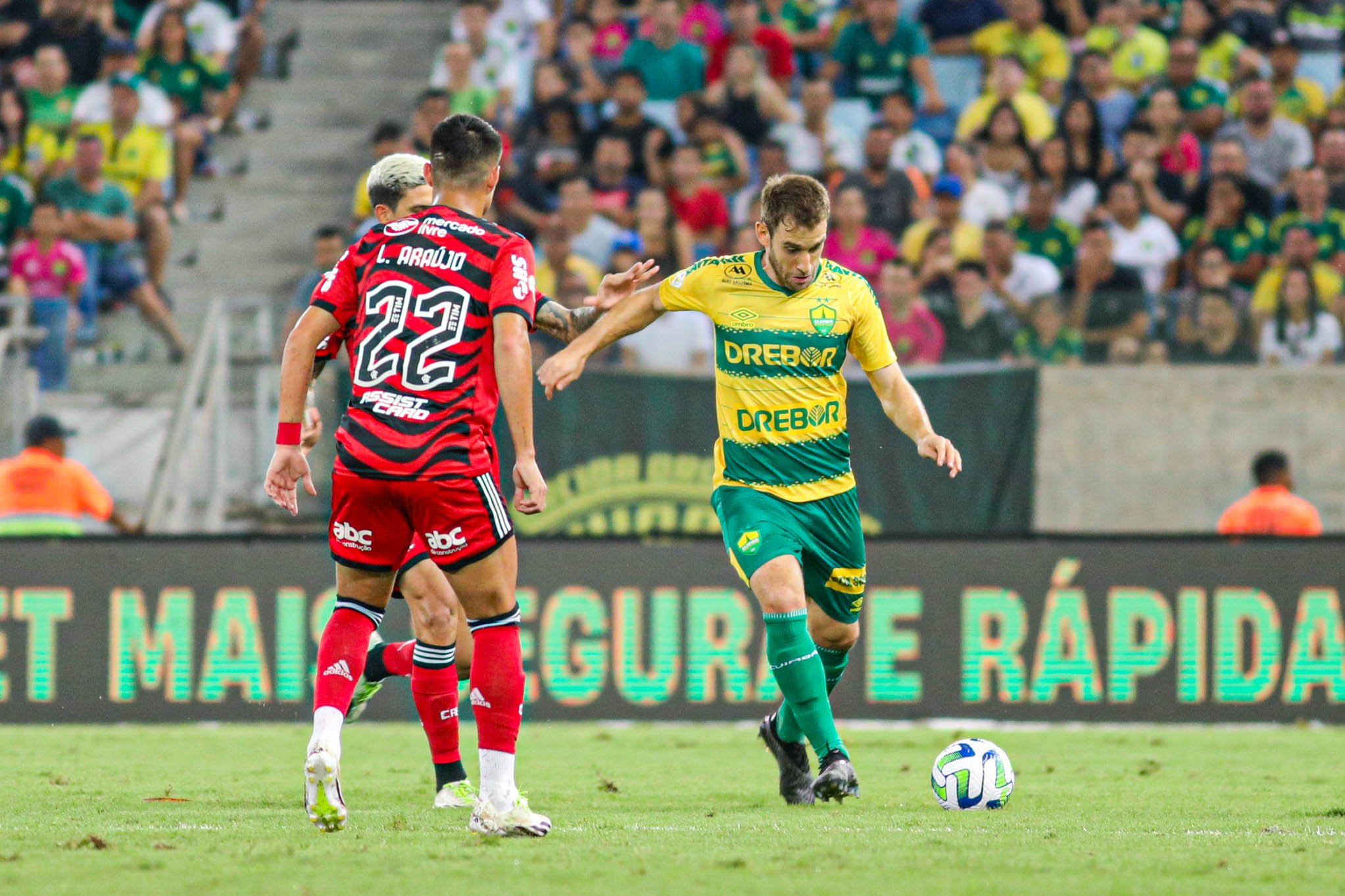 Em jogo contra o Bahia, Flamengo vence segunda seguida no