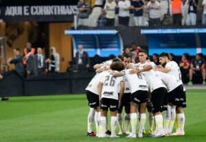 Corinthians x Goiás - Duelo de times próximos na tabela