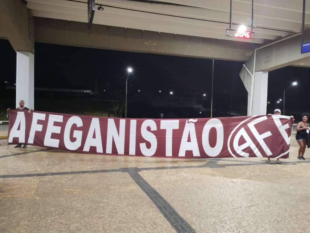 Torcedor embarca para Paraíba para acompanhar Ferroviária em decisão na Série D