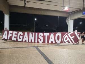 Torcedor embarca para Paraíba para acompanhar Ferroviária em decisão na Série D