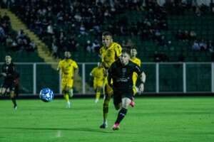 Figueirense-SC x América-RN - Figueira faz duelo direto para se afastar do Z4
