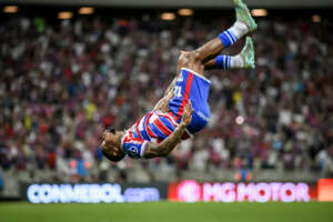 Fortaleza 1 x 1 Libertad-PAR - Marinho marca golaço no finalzinho e garante classificação