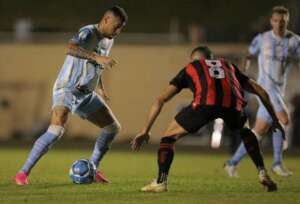 Londrina 2 X 0 Vitória - Tubarão respira e impede rival de voltar à liderança