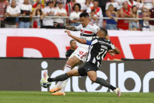 São Paulo 0 x 0 Botafogo - Lucas e Calleri entram no 2º tempo, mas ninguém marca