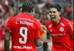 Internacional 2 x 2 Corinthians - Timão segurou até os 53 minutos