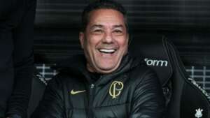 Luxemburgo vê vitória sobre o Coritiba como 'mais importante' do ano: 'Brasileiro é prioridade'