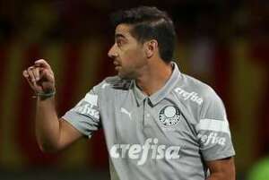 Abel Ferreira exalta o Palmeiras após goleada na Colômbia