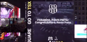 Torcida presenteia Ponte Preta pelos 123 anos com vídeo na Times Square, em Nova York. Assista!