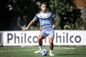 Sandry sofre lesão em treino do Santos e vira desfalque para o resto da temporada
