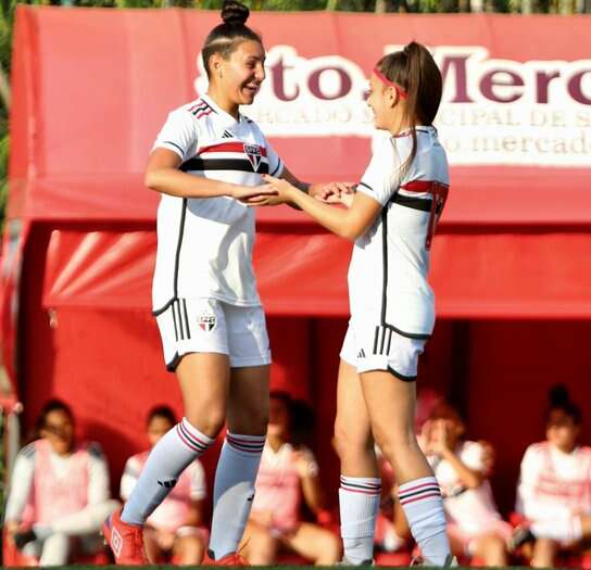 São Paulo empata com a Ferroviária e ergue taça do Campeonato Paulista  Feminino Sub-17 - Lance!