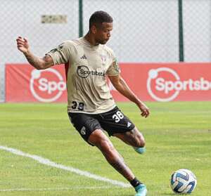 Arboleda e Gabriel Neves são novidades do São Paulo em último treino antes de pegar San Lorenzo