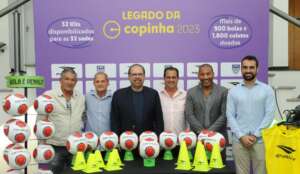 Legado da Copinha: FPF e Penalty entregam itens para fomento do futebol