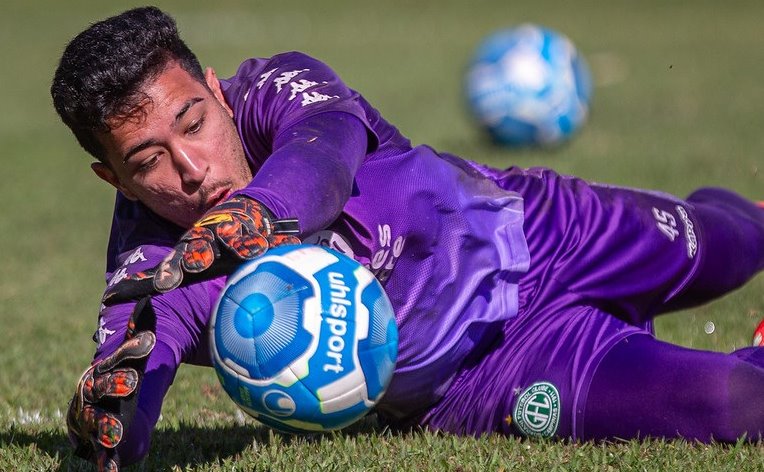 Série B: Guarani renova contrato de goleiro de 19 anos até 2025