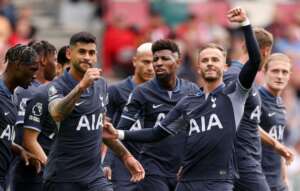 INGLÊS: No primeiro jogo sem Kane, brasileiro marca e Tottenham empata