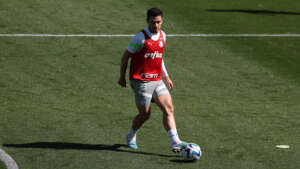 Veiga pede Palmeiras 'consistente' para eliminar Atlético-MG e avançar na Libertadores