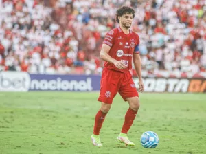 Série B: Chapecoense acerta com lateral ex-Náutico, Grêmio e Santos