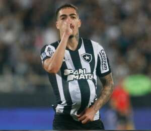 Botafogo 2 x 1 Guaraní-PAR - Artilheiro marca e vantagem em casa é assegurada