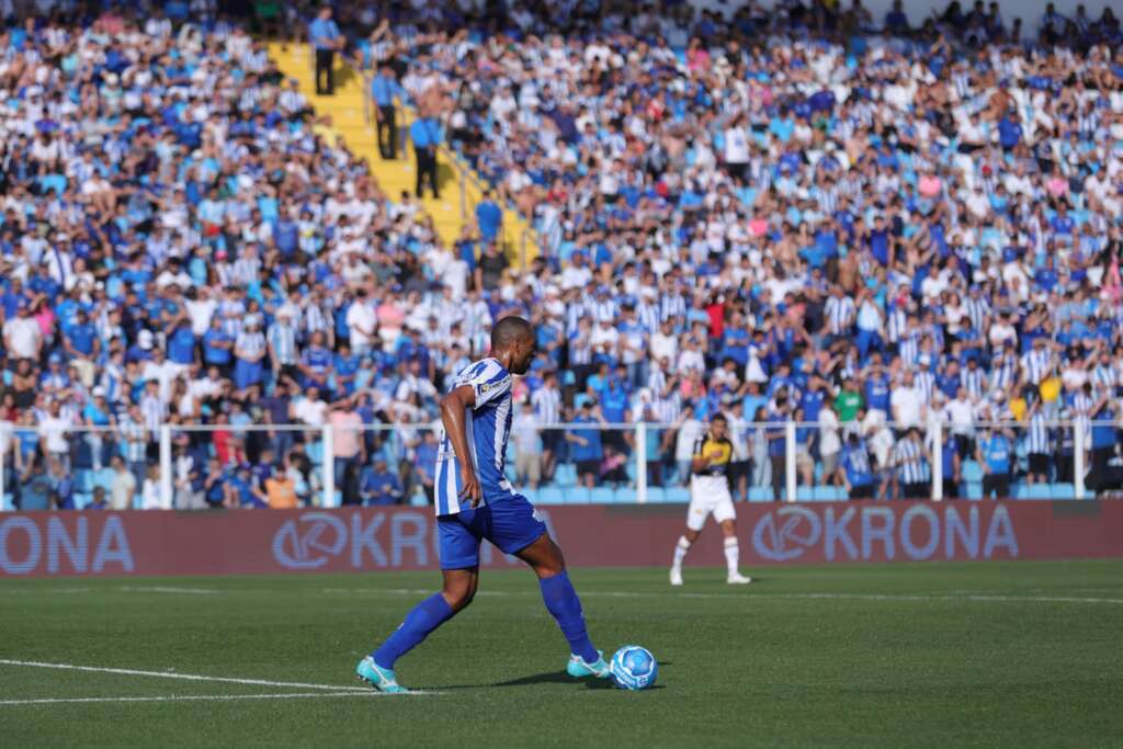 Avaí vence clássico contra Criciúma e deixa zona de rebaixamento (Foto: Fabiano Rateke / Avaí F.C.)