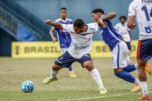 Nacional-AM 3 x 2 Bahia de Feira-BA - Com drama, Tremendão está nas quartas da Série D
