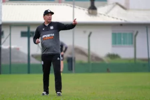 Série C: Sem chance de classificação, Figueirense precisa pontuar para não cair para Série D