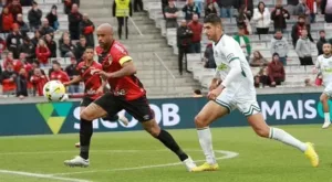 Goiás x Athletico - Furacão quer afundar rival para voltar ao G-6