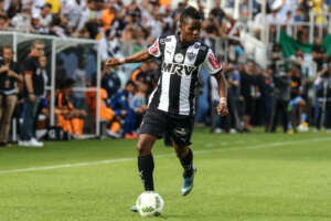Série B: Eberlin revela recusa por Cazares e usa Palmeiras para explicar estilo de jogo da Ponte Preta
