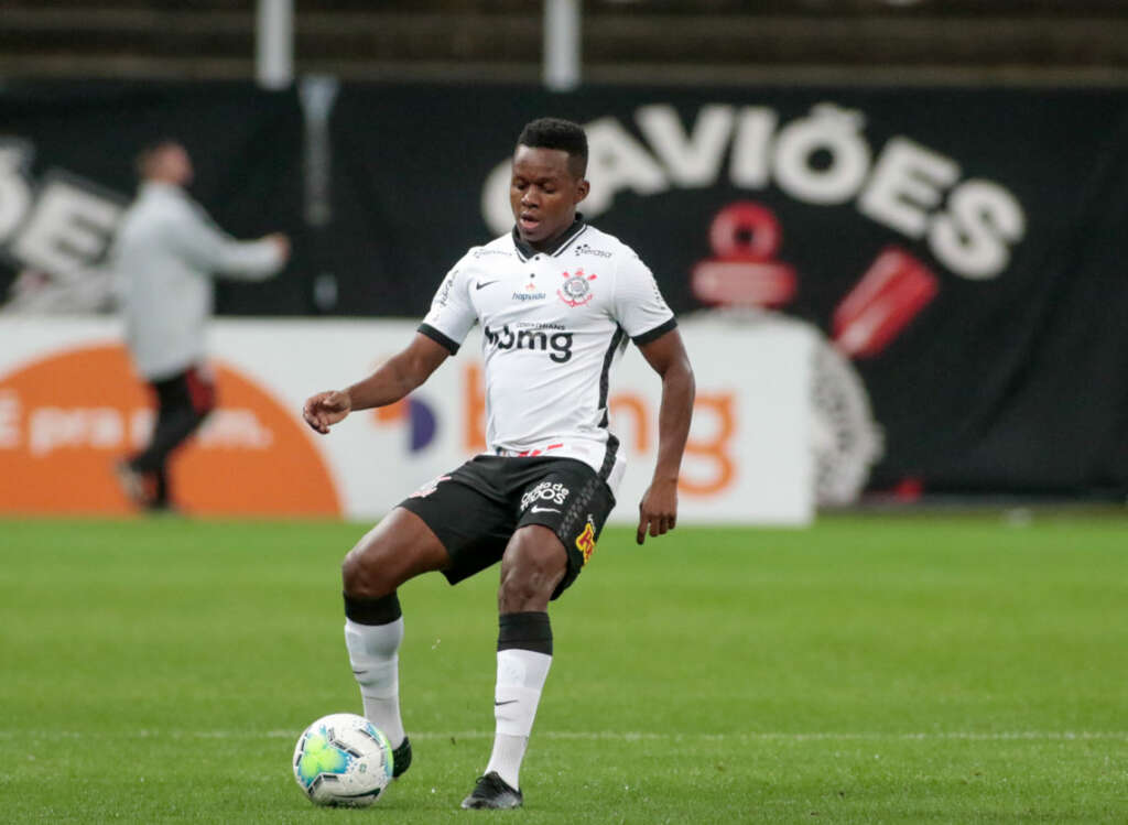 Juan Cazares está próximo de ser anunciado pelo América-MG (Foto: Rodrigo Coca/Ag. Corinthians)