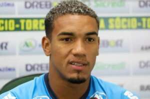 Destaque do Cuiabá é eleito um dos melhores volantes do 1º turno do Brasileirão