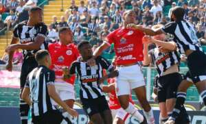 Figueirense-SC 3 x 0 América-RN - Vitória após seis jogos na Série C