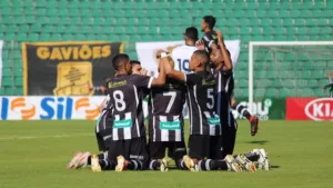 São José-RS x Figueirense - Duelo direto pelo G-8 da Série C!