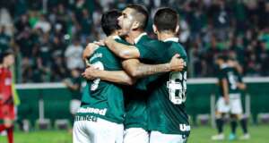 Goiás protesta contra erros de arbitragem e envia ofício à CBF
