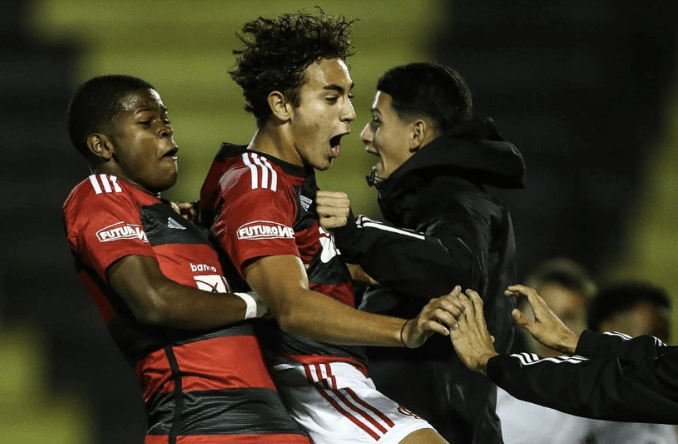 BRASILEIRO SUB-17: Palmeiras segue 100%; Três times cariocas venceram 2 Flamengo Sub-17
