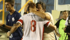 Série C: Após confusão, Náutico vai manter Souza e Marchiori