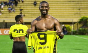 Série C: São Bernardo vence após jejum de dez partidas e volta ao G8