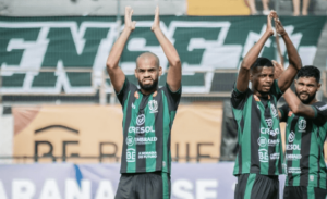 Série C: Zagueiro reforça o Paysandu-PA e deve substituir lesionado
