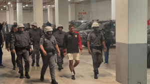 Preparador físico do Universitario é suspenso por 10 jogos pela Conmebol por racismo