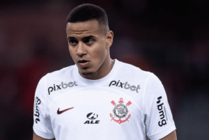 Zagueiro Murillo é liberado pelo Corinthians para exames no Nottingham Forest