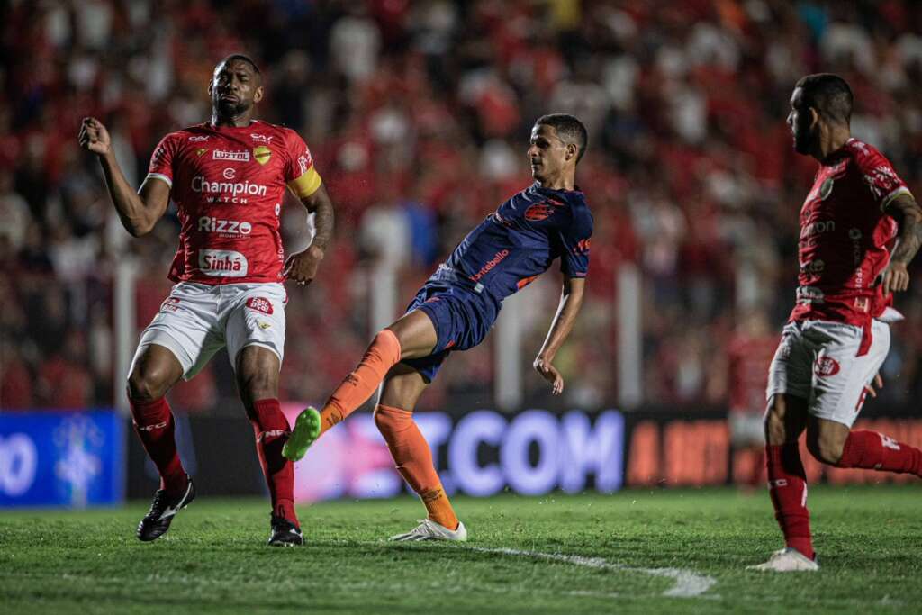 Série B: Herói do Sport, Juba celebra vitória: “Muito feliz por estar marcando”